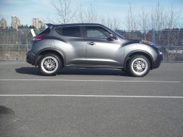 2015 Nissan Juke with 17x8 Enkei RPF1 wheels