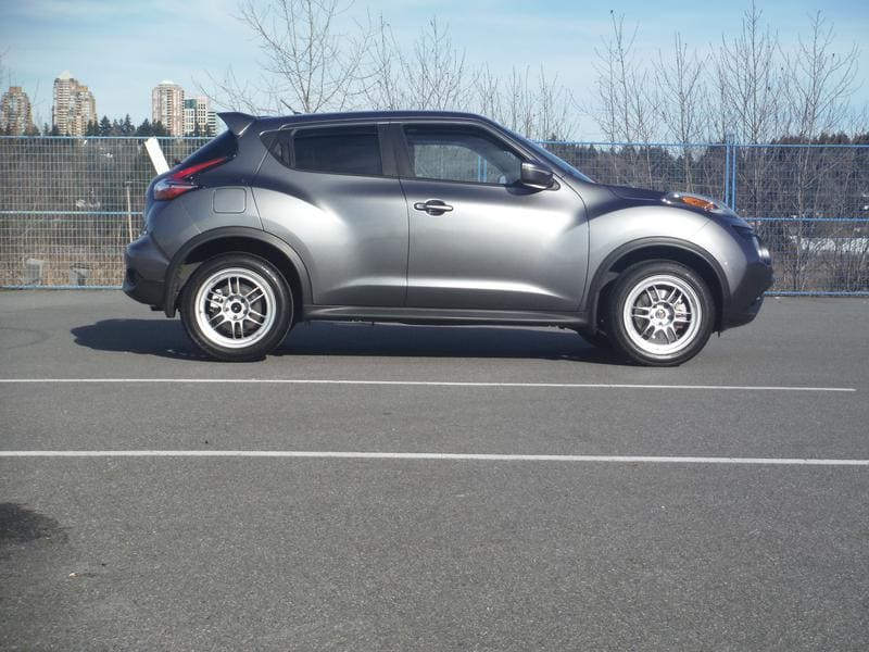 2015 Nissan Juke with 17x8 Enkei RPF1 wheels