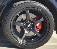 2015 Nissan Juke with 18x9 Motegi MR131 wheels