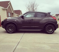 2013 Nissan Juke with 18x8.75 XXR 550 wheels