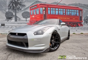 2013 Nissan GT-R with 20x10 Klassen M52-R wheels