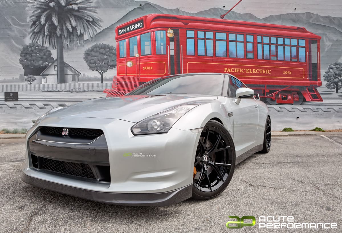 2013 Nissan GT-R with 20x10 Klassen M52-R wheels