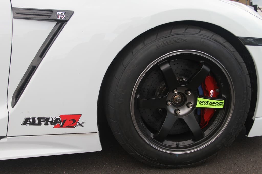 2015 Nissan GT-R with 18x10 Volk TE 37SL wheels