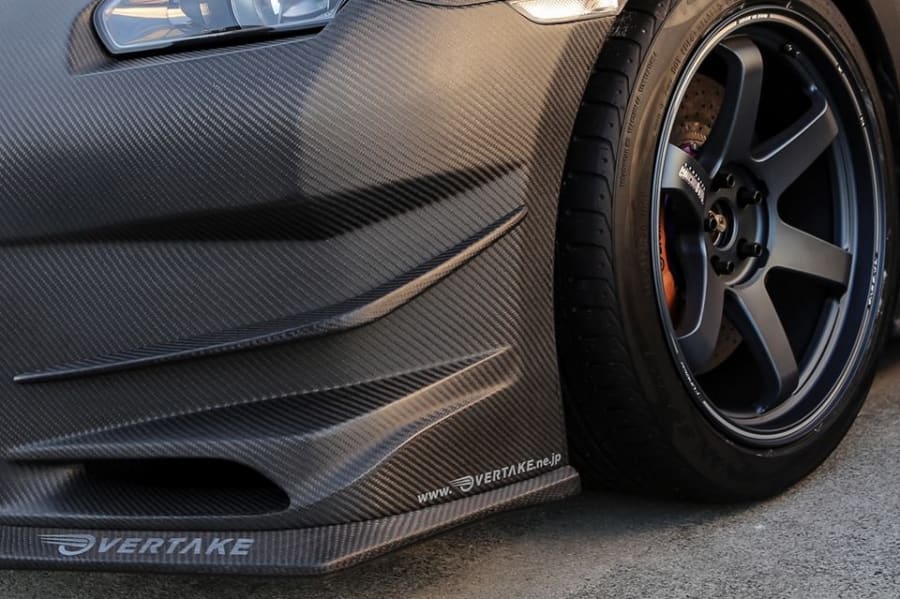 2015 Nissan GT-R with 20x10 Volk Racing TE37 wheels