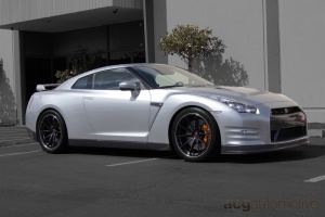 2015 Nissan GT-R with 20x10 Volk G25 wheels