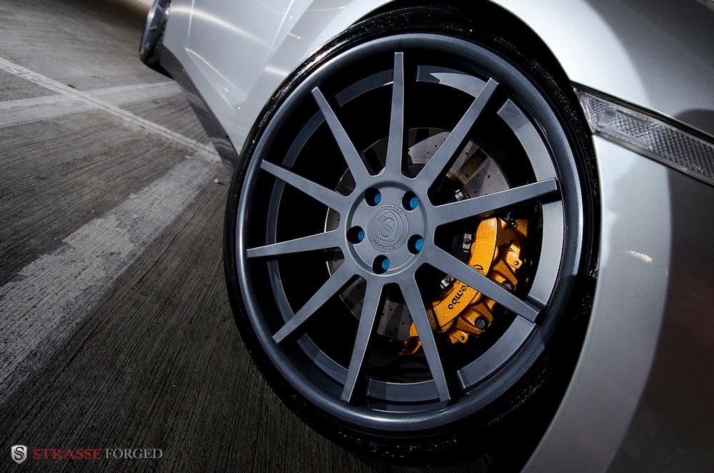 2015 Nissan GT-R with 21x10.5 Strasse R10 wheels