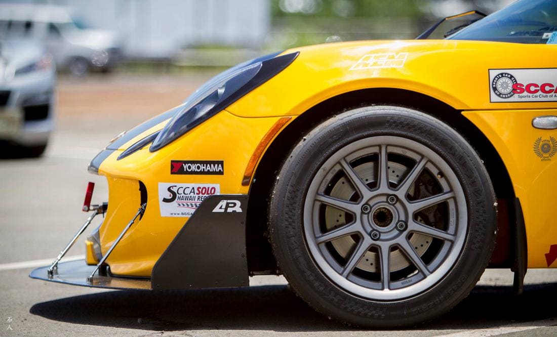 2010 Lotus Elise with 15x9 TR Motorsports C1M wheels