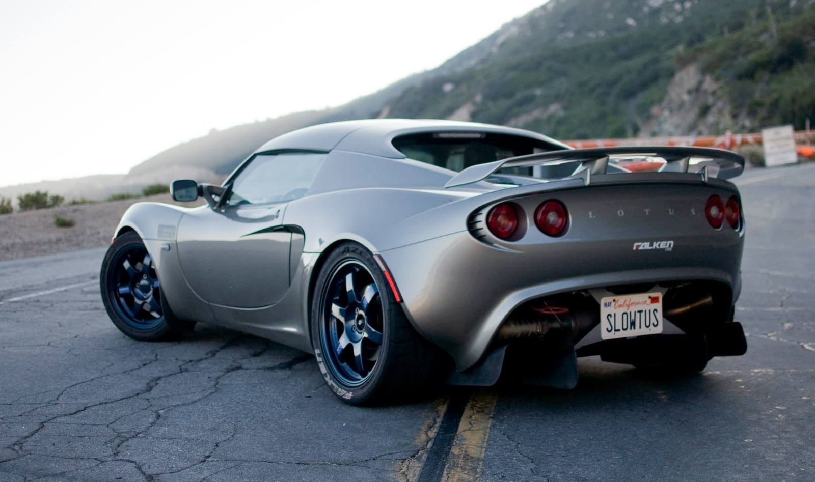 2009 Lotus Elise with 16x7 wheels