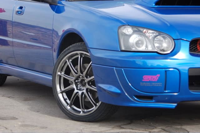 2005 Subaru Impreza with Rota Tarmac 2s wheels