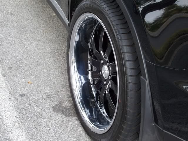 2007 Infiniti FX35 with 22x9 Sevas S10 wheels
