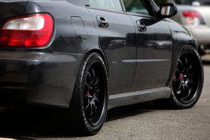 2004 Subaru Impreza with 18x9.5 Rota D-Force wheels