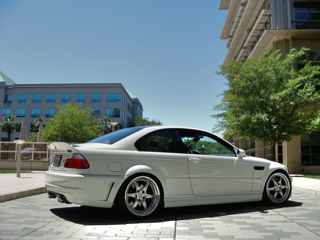 2001 BMW M3 with 19x8.5 HRE 546 wheels