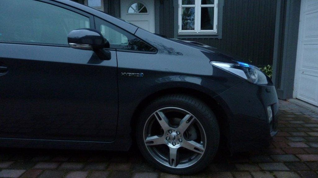 2010 Toyota Prius with AEZ wheels