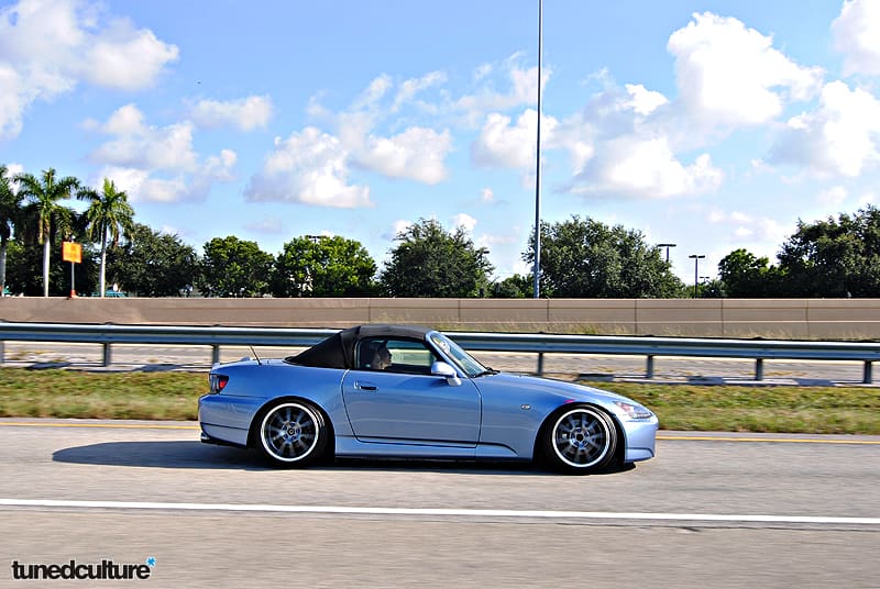 2006 Honda S2000 with 17x10.5 Replica FR500 wheels