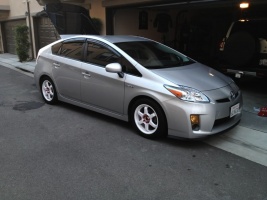 2010 Toyota Prius with 16x7 Konig Rated wheels
