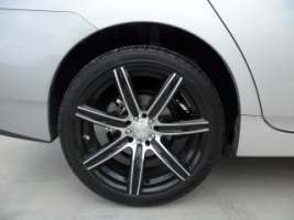 2011 Toyota Prius with 18x8 MB Alpina wheels