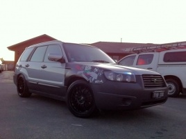 2007 Subaru Forester with 18x8.5 Rota SVN wheels