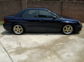 2005 Subaru Impreza with 17x7.5 Rota D2 wheels