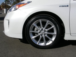2013 Toyota Prius with 17x7 OEM Lexus CT wheels