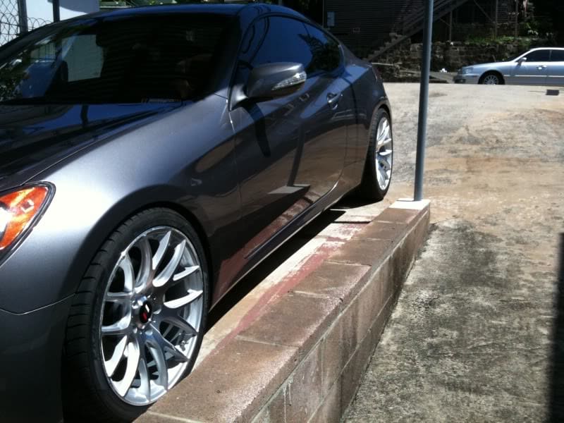 2010 Hyundai Genesis Coupe with 19x8.5 Miro Type 111 wheels