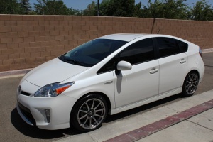 2012 Toyota Prius with Motegi Racing SP10 wheels