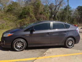 2009 Toyota Prius with Drag 34 wheels