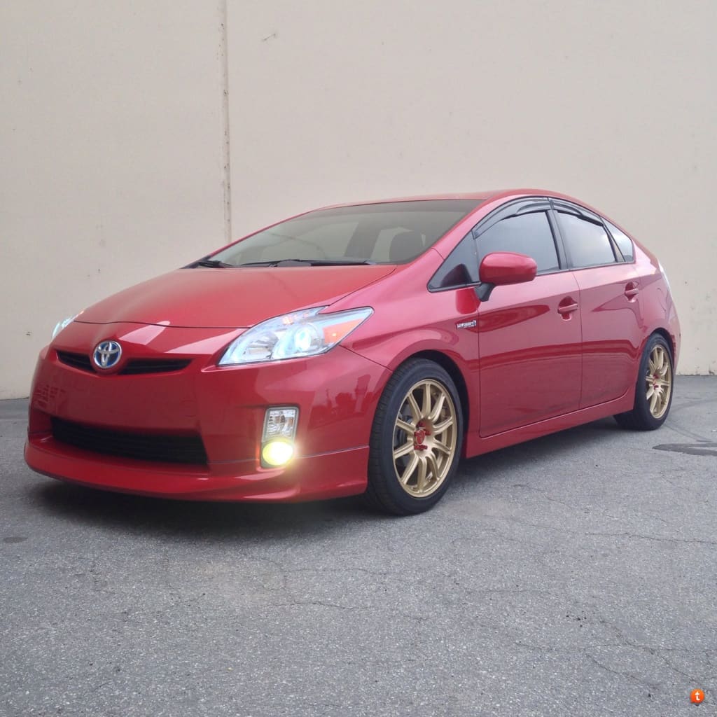 2010 Toyota Prius with 17x7.5 OEM Subaru STi 04 wheels