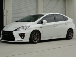 2012 Toyota Prius Plug-in with 16x7 Mugen MF10 wheels
