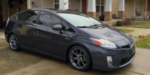 2010 Toyota Prius with 17x7.5 BBS SR wheels