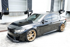 2015 BMW M3 with 20x10 Velos S3 wheels
