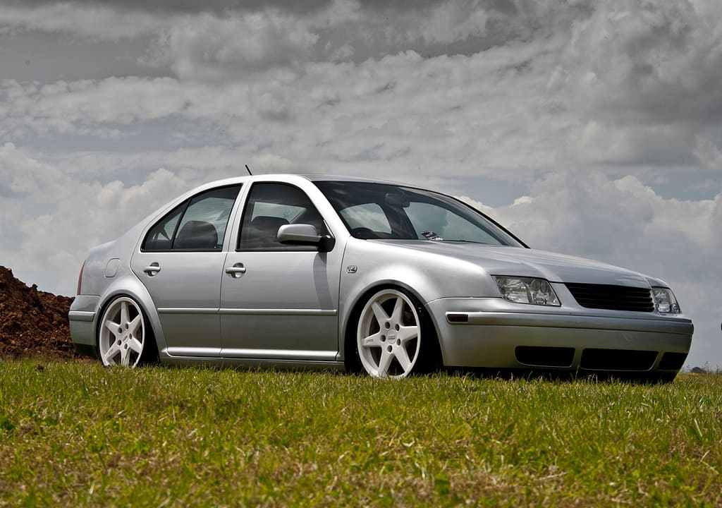 2005 Volkswagen Jetta with 18x8 ATS Techart Monoblocks wheels