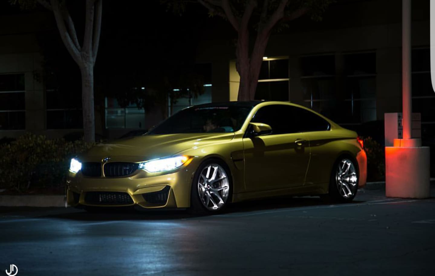 2016 BMW M4 with 19x9.5 HRE R-101 wheels