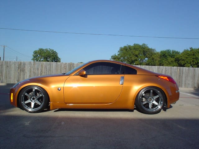 2003 Nissan 350Z with 19x9.5 Rays Engineering Volk Racing LE37T wheels