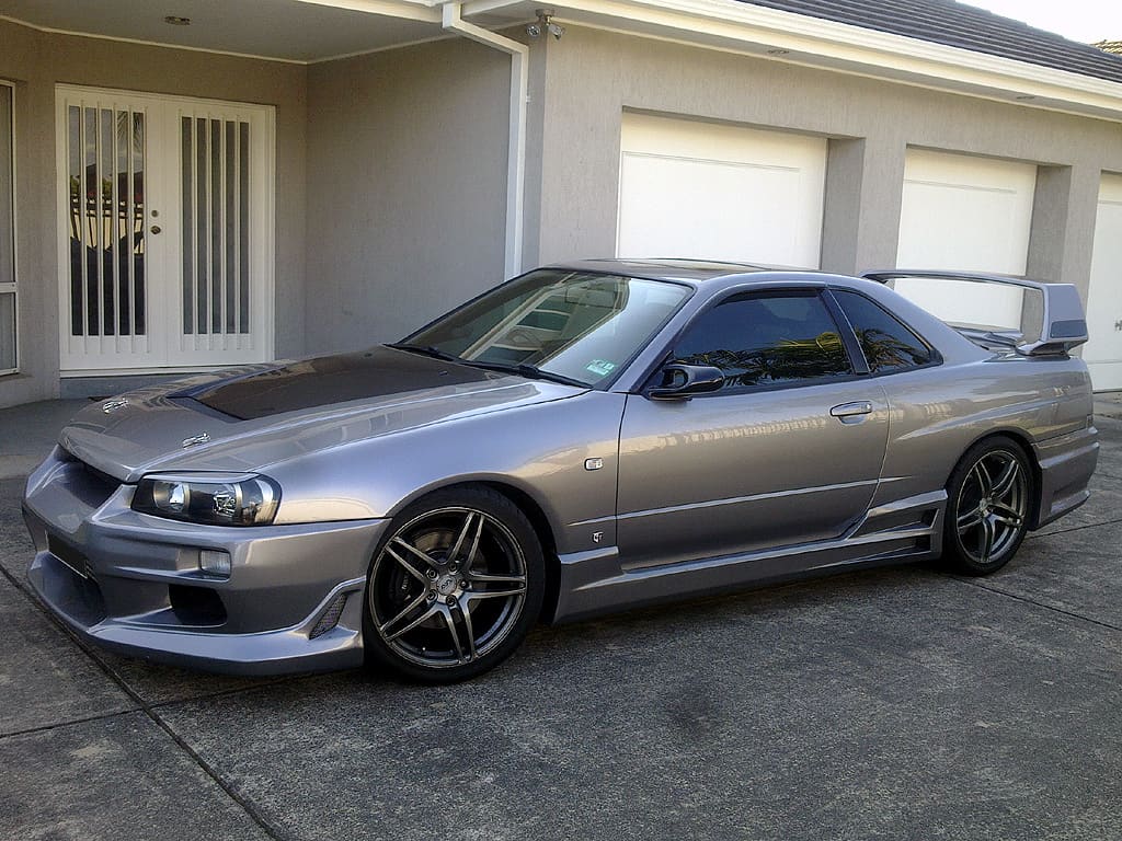 1999 Nissan R31-R34 Skyline 2dr with 18x8 AVS Model 5 wheels