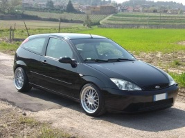 2006 Ford Focus with 17x8 wheels