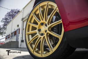2014 Tesla Model S with 21x9 Tsportline 112 wheels