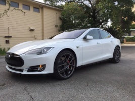 2014 Tesla Model S with 21x9 AG M510 wheels