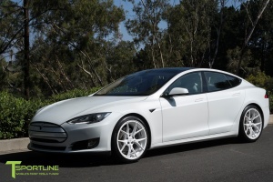 2013 Tesla Model S with 21x9 Tsportline 115 wheels