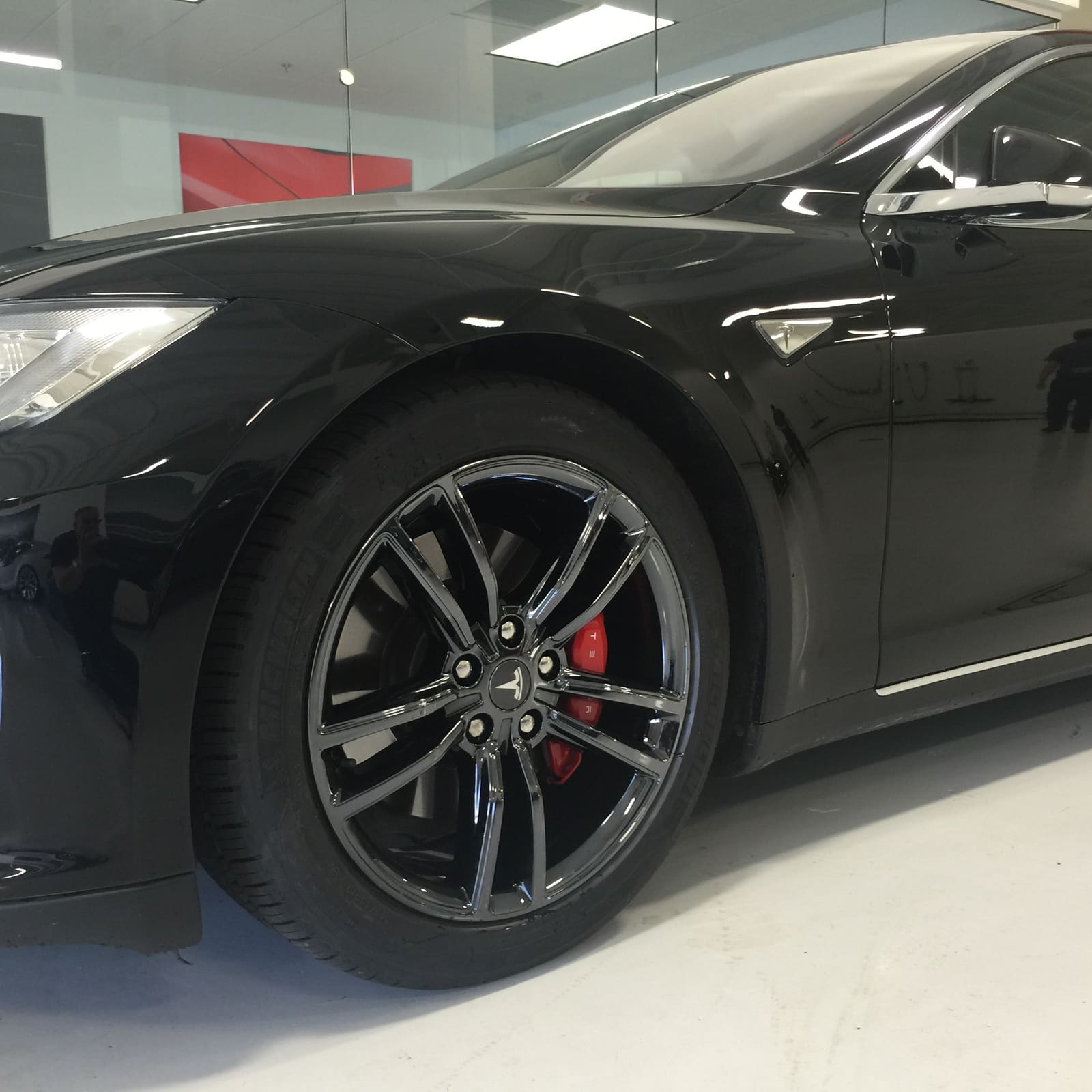 2013 Tesla Model S with PVD wheels