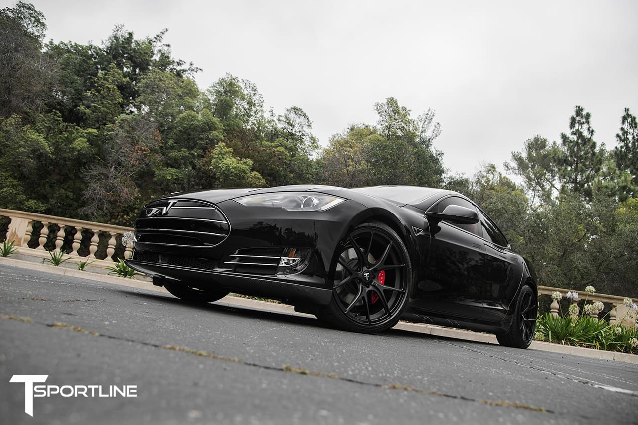 2013 Tesla Model S with 21x9 Tsportline 115 wheels
