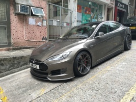 2015 Tesla Model S with 20x10 Avant Garde M621 wheels