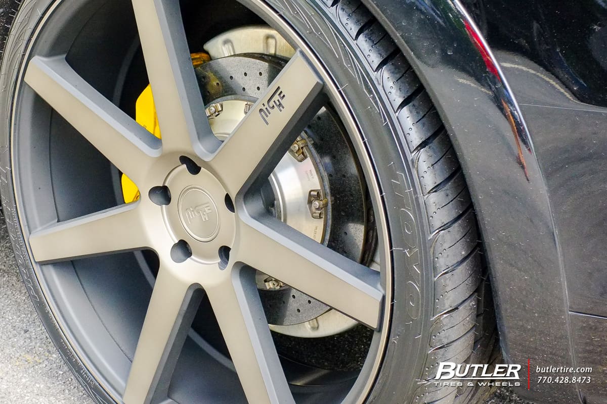 2015 Porsche Cayenne with Niche Verona wheels