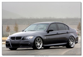 2006 BMW 330 with 19x8.5 Linea Corse Dyna wheels
