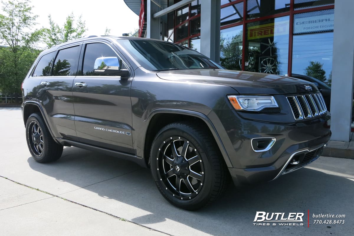 2016 Jeep Grand Cherokee with Fuel Mevrick wheels