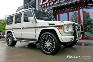 2013 Mercedes-Benz G-Class with Savini BM13 wheels