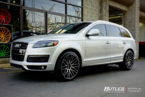 2013 Audi Q7 with Savini BM13 wheels