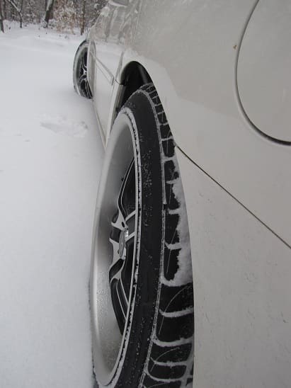 2006 Chevrolet Impala with 20x8.5 Lorenzo WL21 wheels