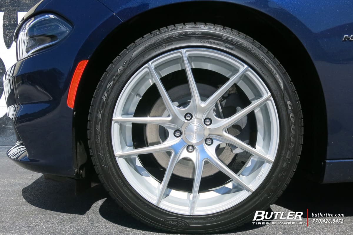 2015 Dodge Charger with Niche Targa wheels