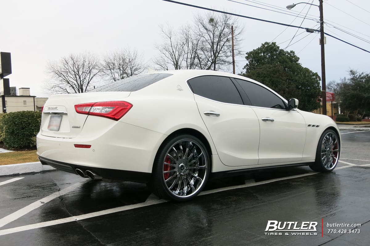 2015 Maserati Ghibli with Savini SV34 wheels
