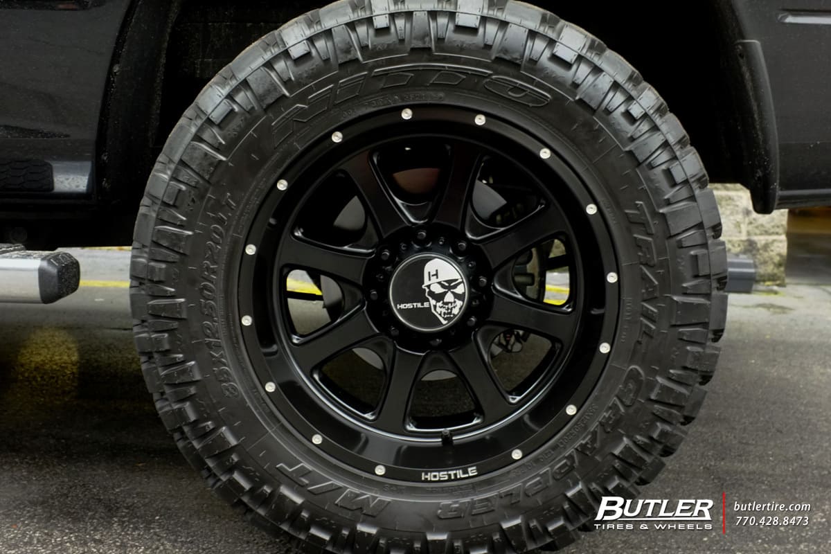 2014 RAM 3500 with Hostile Exile wheels